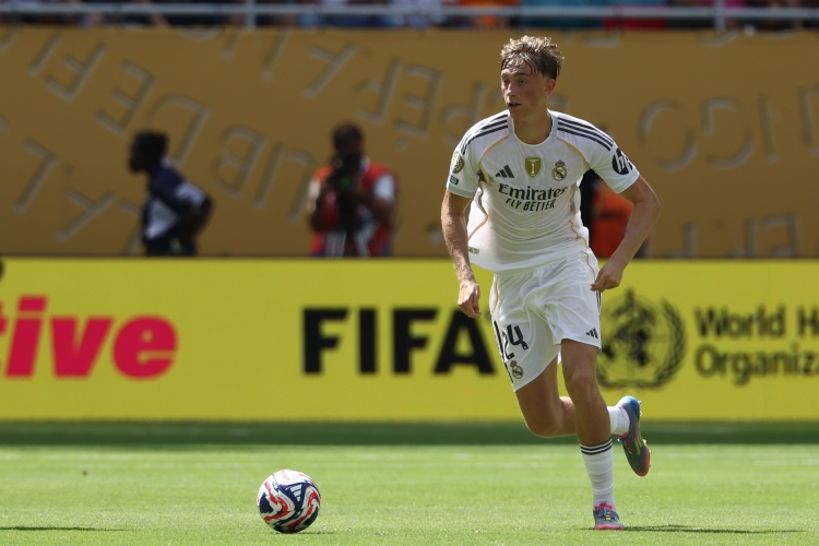 开云-马卡：怀森加盟皇马后，为球队提供了一直缺失的调动对手防线能力