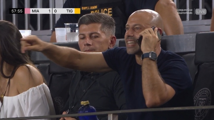 kaiyun-马斯切拉诺质疑补时言论过激遭驱逐，看台遥控指挥比赛